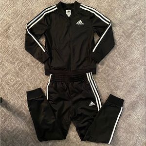 Unisex Adidas jogger tracksuit black w three stripe logo sz 10/12 MINT!